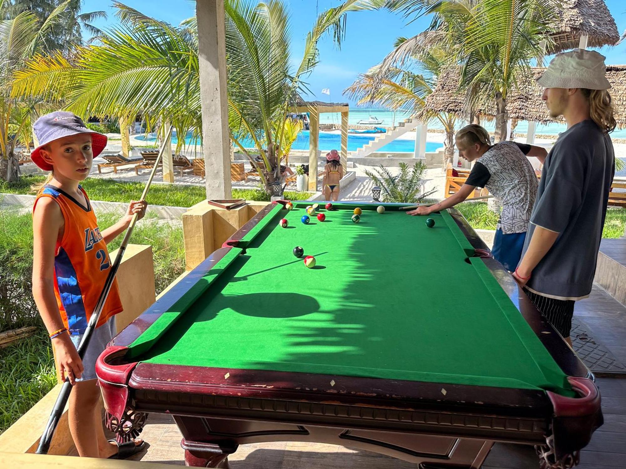 Jambo Beach Hotel Paje Eksteriør bilde